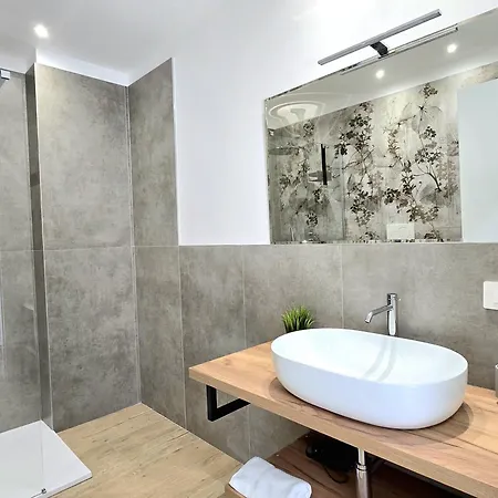 Quarto em Acomodações Particulares Rose - Stazione Bari