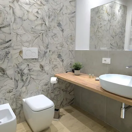 Rose - Stazione * בארי